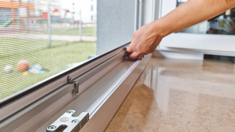 Moskitiery okienne na wymiar